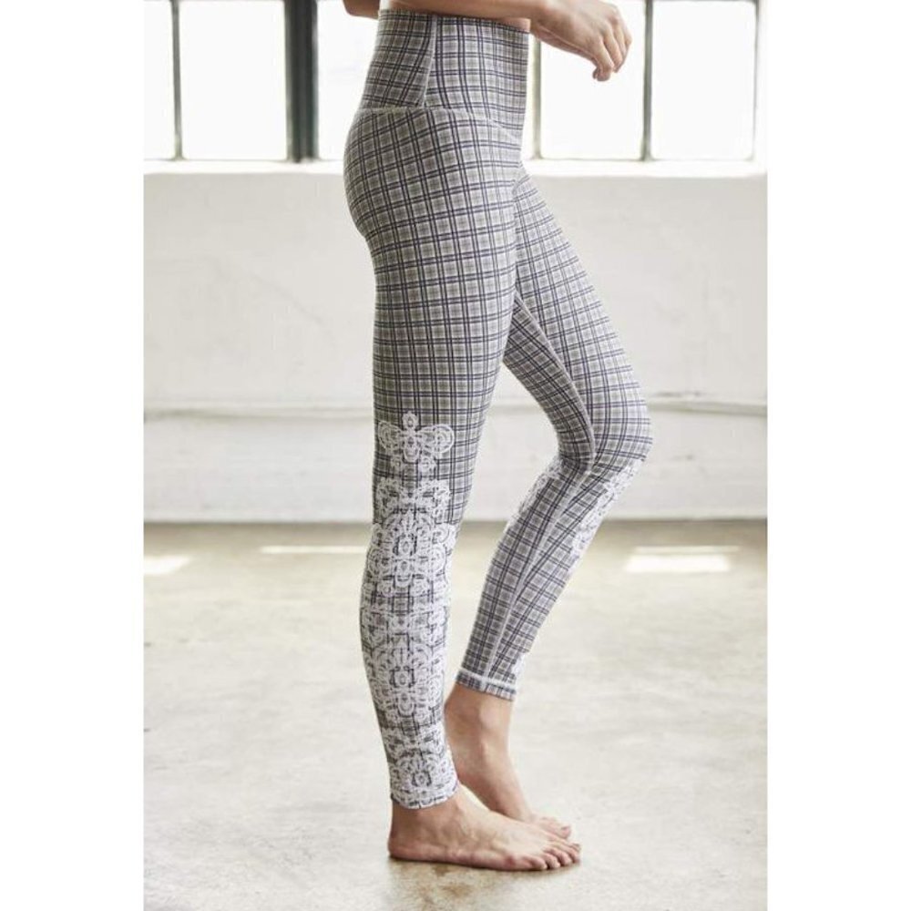 DYI PRINTED SIGNATURE TIGHT LACE PLAID LEGGINGS L - Picture 2 of 2
